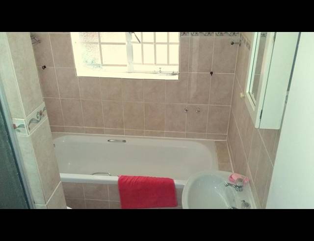 3 BEDROOM PROPERTY TO RENT IN MEYERSPARK